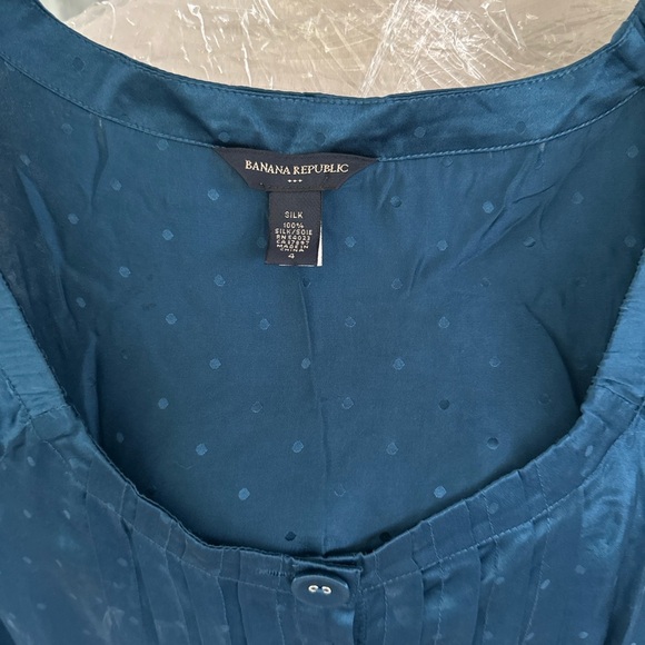 Banana Republic Teal Silk Blouse - Picture 2 of 3